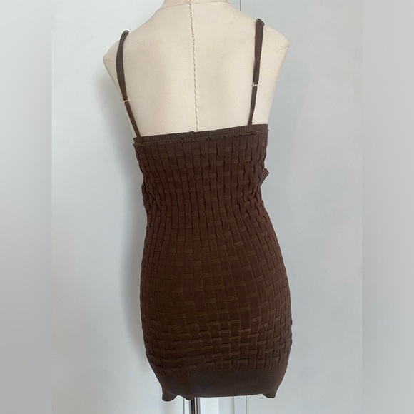 Brand new Brown Jacquemus knit dress - Picture 4 of 7